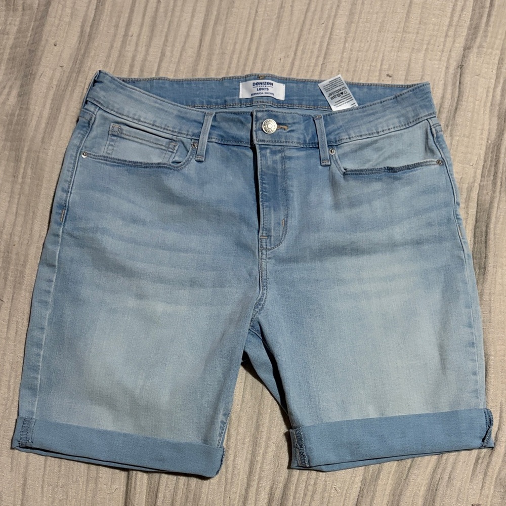 Denizen from Levi's Light Blue Jean Shorts